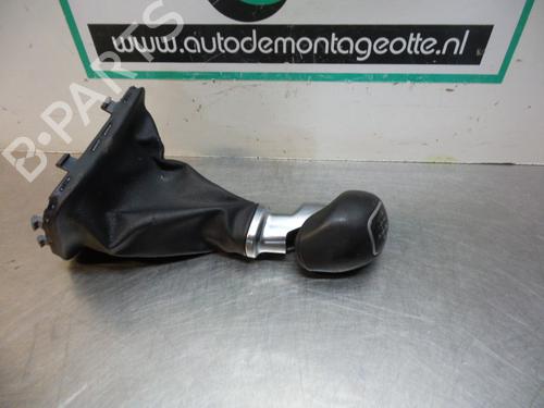 Used Gear lever Gear lever 19608579 19608579
