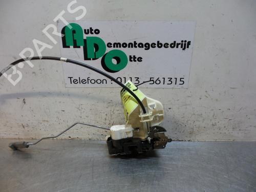 Used Front left lock CADILLAC SEVILLE 4.6 SLS V8 (279 hp) 19585607