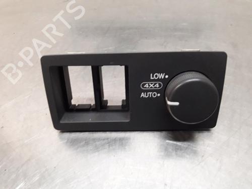 Used Switch KIA SORENTO I (JC) 2.5 CRDi 4WD (140 hp) 19613929