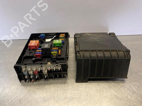 Used Fuse box Fuse box VW GOLF V (1K1) 1.6 FSI (115 hp) 36048603 36048603