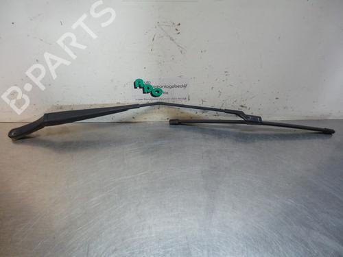 Used Front windshield wiper arm VW GOLF V (1K1) 2.0 FSI (150 hp) 19604545