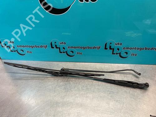 Used Front windshield wiper arm CITROËN C1 (PM_, PN_) 1.0 (68 hp) 20719171