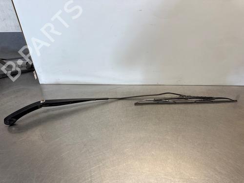 Used Front windshield wiper arm FIAT SCUDO Van (270_, 272_) 1.6 D Multijet (90 hp) 28807442