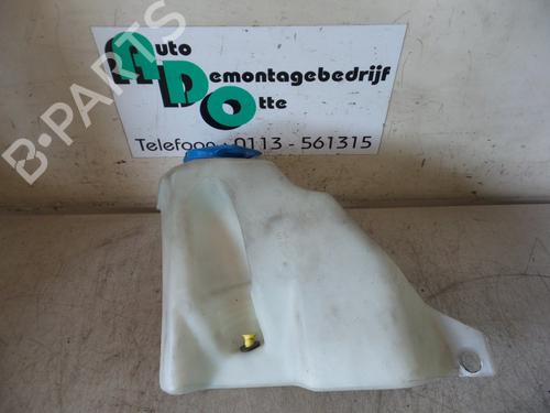 Used Windscreen washer tank VW POLO (6N2) 1.9 D (64 hp) 19589165
