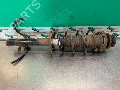Used Right front shock absorber Right front shock absorber TOYOTA AYGO (_B1_) 1.0 (KGB10_, KGB10R) (68 hp) 33891519 33891519