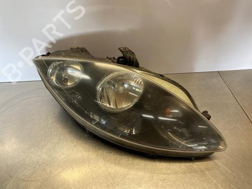 Used Right headlight Right headlight 37439054 37439054