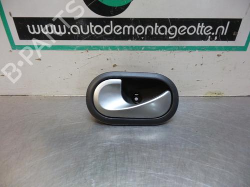 Used Front left exterior door handle RENAULT CLIO III (BR0/1, CR0/1) 1.6 16V (BR05, BR0B, BR0Y, BR15, BR1J, BR1M, BR1Y, CR0B,... (112 hp) 19610445