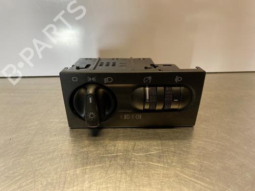 Hovedlysbryter Hovedlysbryter VW GOLF IV Cabriolet (1E7) 2.0 (115 hp) 37185566 37185566