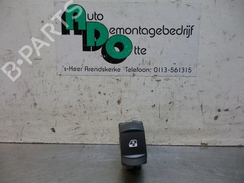 Used Switch RENAULT MEGANE II Estate (KM0/1_) 1.5 dCi (KM0F, KM0T, KM2B) (82 hp) 19600860