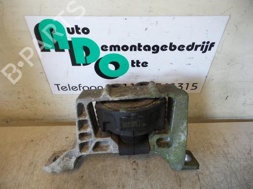 Used Engine mount Engine mount 19589053 19589053