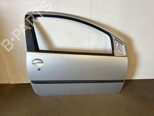 Used Right front door Right front door 37759916 37759916