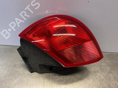 Feu arrière droit MITSUBISHI COLT VI (Z3_A, Z2_A) 1.3 (Z21A) (95 hp) 32082066