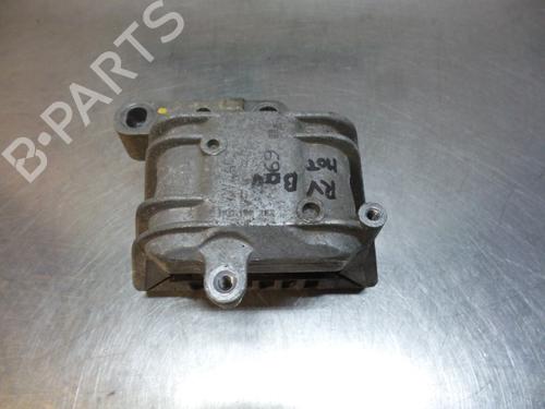 Used Engine mount Engine mount 19608856 19608856