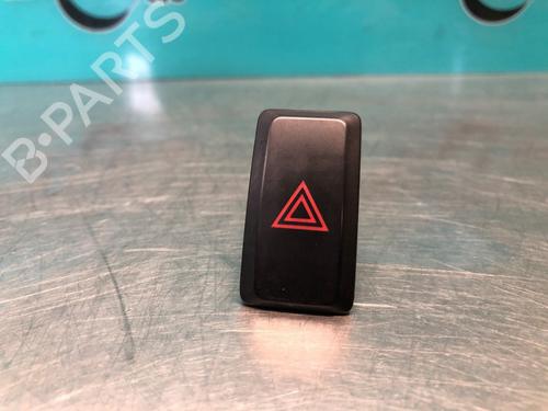 Used Warning switch MITSUBISHI MIRAGE / SPACE STAR VI Hatchback (A0_A) 1.0 (A05A) (71 hp) 28297532