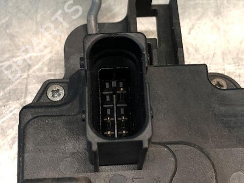 Front left lock OPEL ZAFIRA / ZAFIRA FAMILY B (A05) 2.2 (M75) | BP28298773C98 