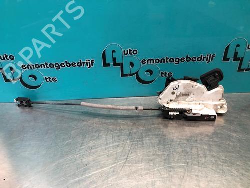 Used Front left lock VW GOLF VI (5K1) 2.0 TDI (110 hp) 25601195