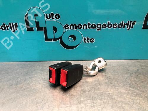 Used Seat buckle SEAT LEON (1P1) 1.4 TSI (125 hp) 28297551