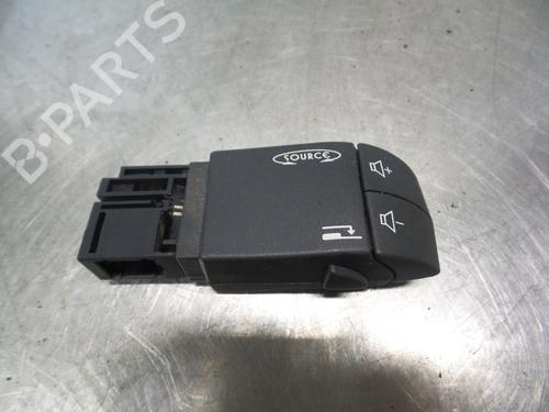 Used Steering wheel controls RENAULT TRAFIC II Van (FL) 1.9 dCi 100 (FL0C) (101 hp) 19591118