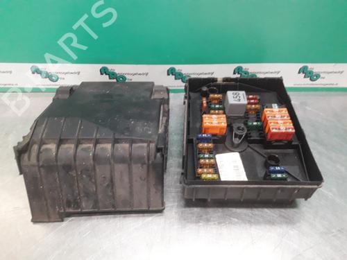 Used Fuse box VW JETTA III (1K2) 1.9 TDI (105 hp) 19615089