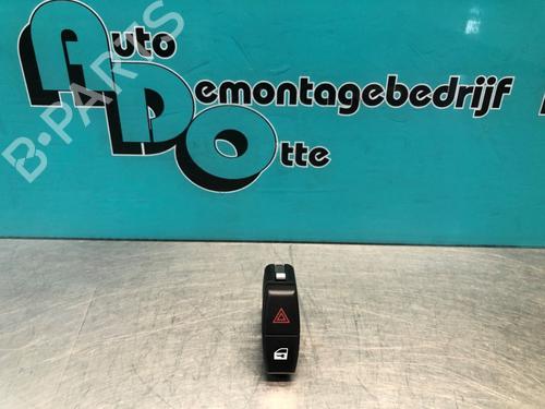 Used Warning switch BMW 5 (E60) 525 i (218 hp) 20719523