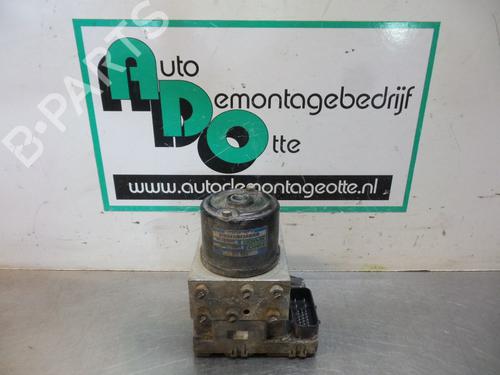 Used ABS pump ABS pump HYUNDAI SANTA FÉ I (SM) 2.0 (135 hp) 19609794 19609794