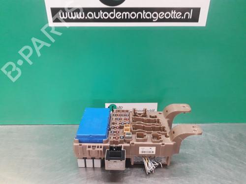 Used Fuse box TOYOTA COROLLA (_E12_) 1.4 VVT-i (ZZE120_, ZZE120R) (97 hp) 19614980