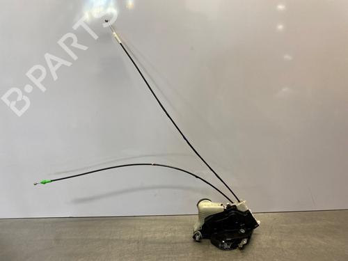 Used Front right lock Front right lock TOYOTA YARIS (_P9_) 1.33 VVT-i (NSP90_, NSP90R) (100 hp) 34100243 34100243