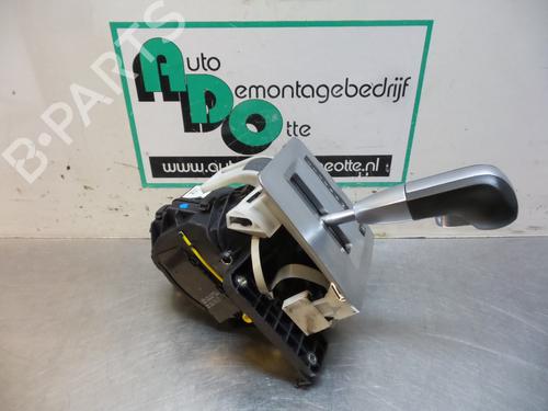 Used Gear lever OPEL ZAFIRA / ZAFIRA FAMILY B (A05) 2.2 (M75) (150 hp) 19612543