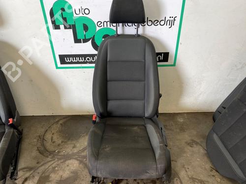 Used Left front seat VW GOLF VI (5K1) 1.4 TSI (122 hp) 19629090