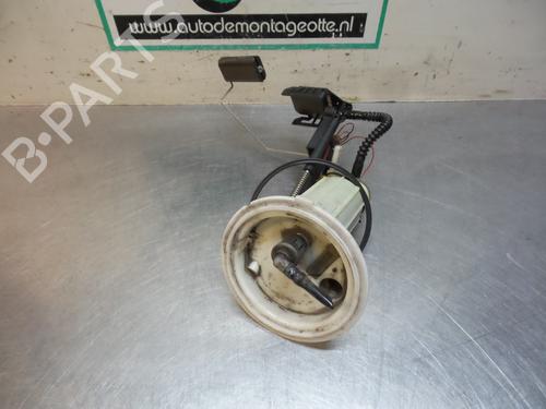 Used Fuel pump BMW 5 (E60) 520 i (170 hp) 19612349