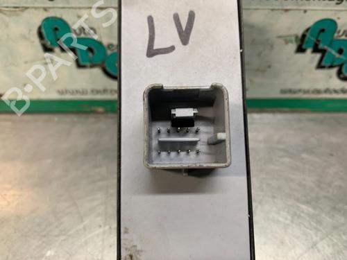Switch VW NEW BEETLE Convertible (1Y7) 2.5 | BP19618722I30 
