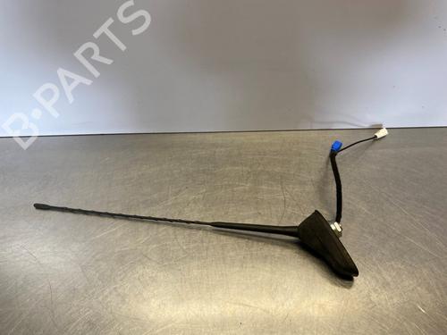 Used Antenna/Base Antenna/Base PEUGEOT 208 I (CA_, CC_) 1.0 VTi (68 hp) 36048628 36048628