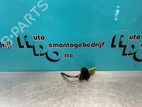 Used Heater resistor MITSUBISHI COLT VI (Z3_A, Z2_A) 1.3 (Z21A) (95 hp) 28299313