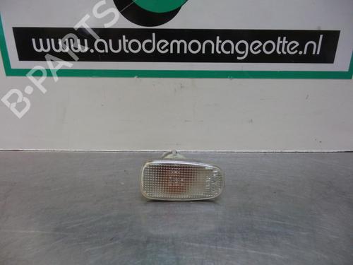 Used Left side indicator TOYOTA COROLLA Verso (_E12_) 2.0 D-4D (CDE120_, CDE120R) (90 hp) 19605407