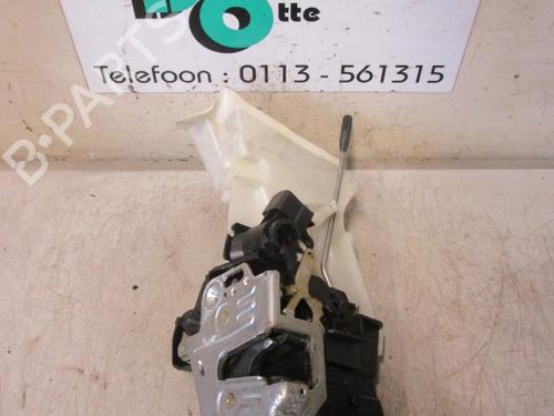 Used Front left lock MERCEDES-BENZ E-CLASS (W210) E 320 CDI (210.026) (197 hp) 19588299