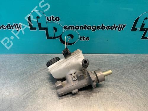 Hovedbremsecylinder TOYOTA YARIS (_P1_) 1.3 (SCP12_, SCP13_, SCP12R, SCP13R) (87 hp) 19628774