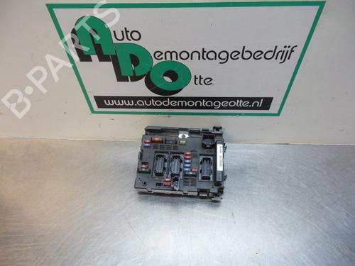 Used Fuse box Fuse box PEUGEOT 206 Hatchback (2A/C) 1.4 HDi eco 70 (68 hp) 19606454 19606454
