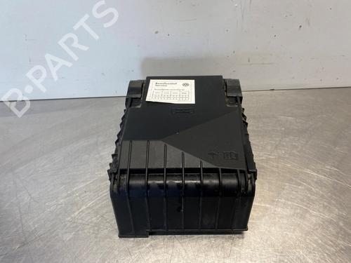 Used Fuse box VW CADDY III Box Body/MPV (2KA, 2KH, 2CA, 2CH) 2.0 SDI (70 hp) 30793914