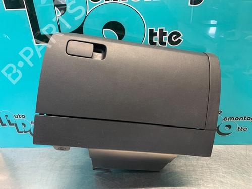 Used Glove box VW POLO V (6R1, 6C1) 1.2 (60 hp) 19625684