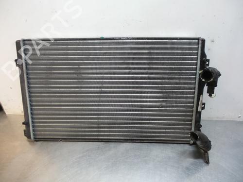 Used Water radiator Water radiator SEAT ALTEA XL (5P5, 5P8) 1.4 TSI (125 hp) 19604880 19604880