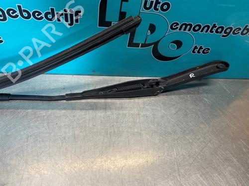 Front windshield wiper arm FORD FIESTA VI (CB1, CCN) 1.25 | BP27270739C143 