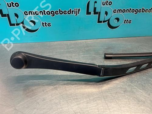 Front windshield wiper arm BMW 5 (E60) 525 i | BP20719629C143 