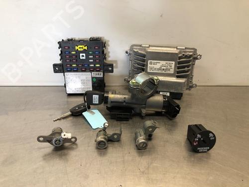 Kombi Kontakt / Stilkkontakt CHEVROLET SPARK (M300) 1.0 LPG (65 hp) 28300634