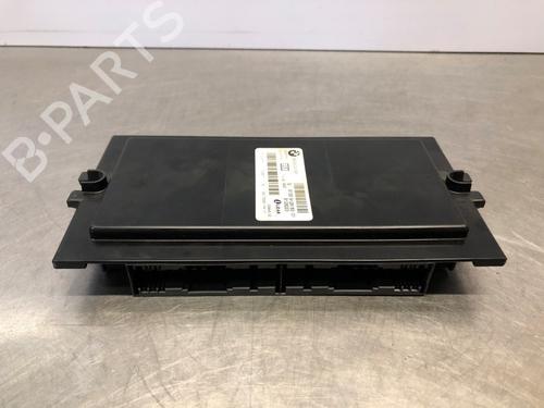 Calculateurs d'éclairage BMW 3 (E90) 318 i (143 hp) 33116000