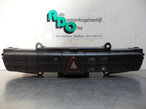 Used Warning switch MERCEDES-BENZ VITO / MIXTO Van (W639) 109 CDI (639.601, 639.603, 639.605) (95 hp) 19598450