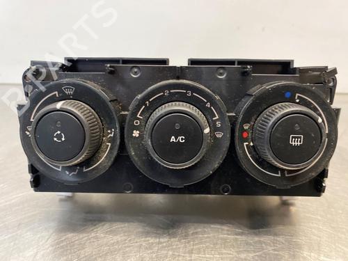 Climate control PEUGEOT 308 I (4A_, 4C_) 1.6 16V | BP28354468I5 