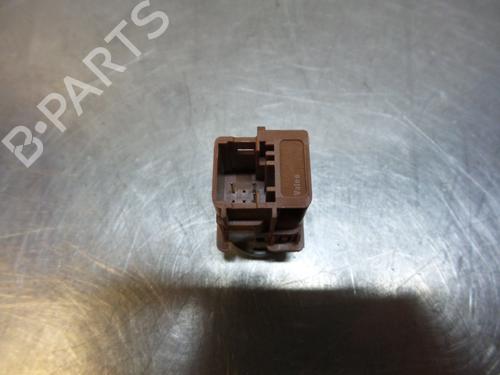 Switch PEUGEOT 807 (EB_) 2.2 HDi | BP19595774I30 - Image 2