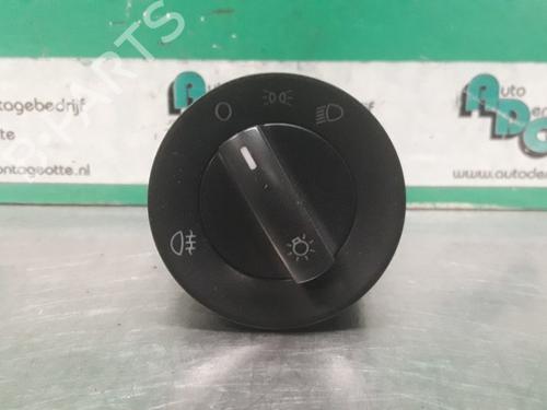 Used Headlight switch VW POLO (9N_, 9A_) 1.9 TDI (101 hp) 19616461