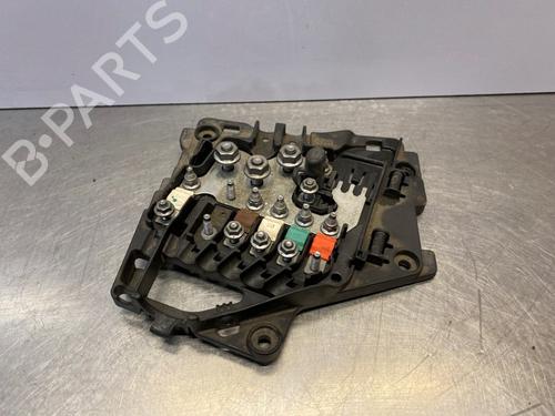 Used Fuse box Fuse box CITROËN DS3 (SA_) 1.6 HDi 90 (92 hp) 33116063 33116063