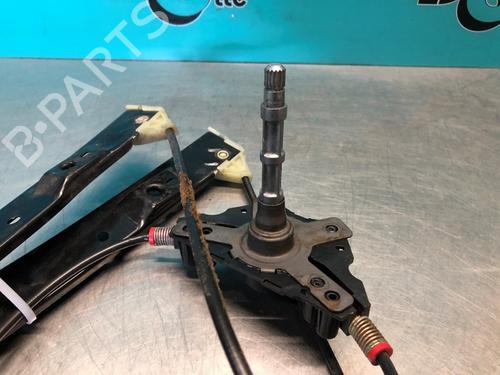 Front right window mechanism FORD FIESTA V (JH_, JD_) 1.3 | BP28297347C23 